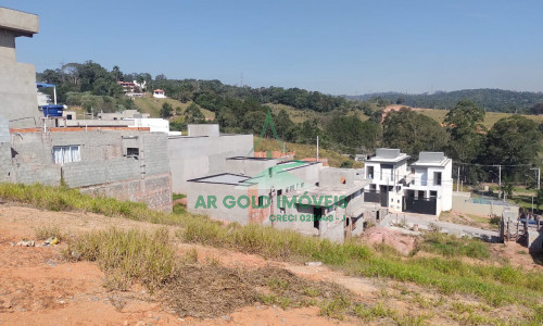 Terreno à Venda no Condomínio Recanto Roselândia - Cotia