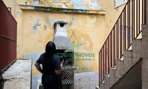 Sobrado à venda | 3 dormitórios | 4 vagas | Espaço gourmet | Documentação ok