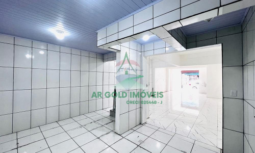 Galpão comercial para locação na Barra Funda | 80m² | Vão livre | Rua Anhanguera