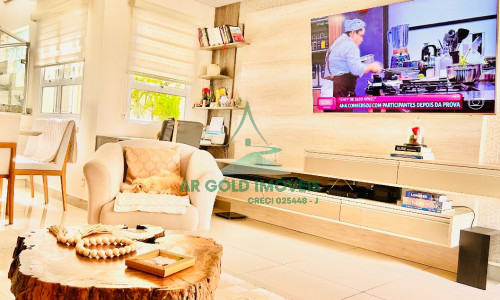 Sobrado à venda no Tatuapé | 3 suítes | 5 vagas | Mobiliado | Próx. Metrô, Shoppings