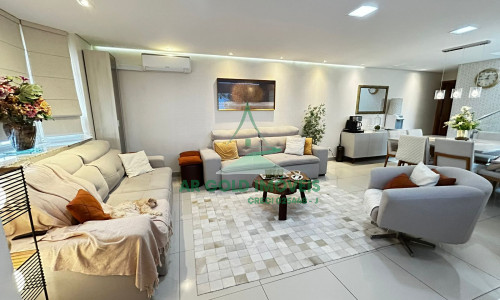 Sobrado à venda no Tatuapé | 3 suítes | 5 vagas | Mobiliado | Próx. Metrô, Shoppings