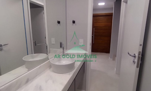 Casa de alto padrão à venda em Atibaia | Condomínio La Reserva | 4 suítes | Vista Pedra Grande