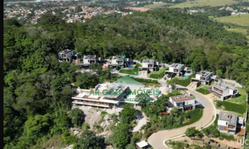 Casa de alto padrão à venda em Atibaia | Condomínio La Reserva | 4 suítes | Vista Pedra Grande