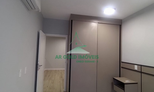 Casa de alto padrão à venda em Atibaia | Condomínio La Reserva | 4 suítes | Vista Pedra Grande