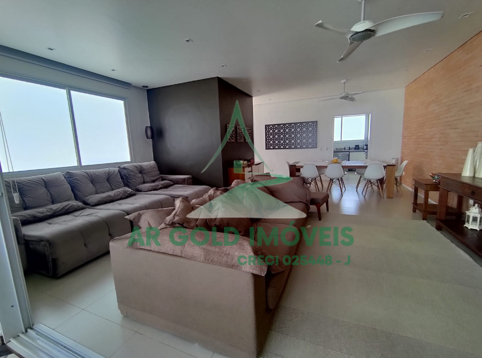 Casa em condomínio fechado à venda ou locação em Juquehy | 4 suítes | Lazer completo | Próx. à praia