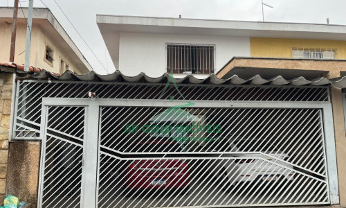 Sobrado à venda | 108m² | 2 dorm com armários | 2 vagas cobertas | Zona Norte