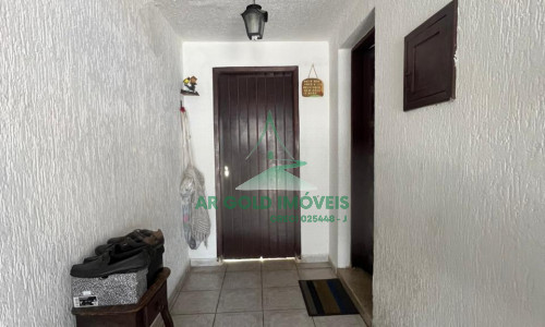 Sobrado à venda | 108m² | 2 dorm com armários | 2 vagas cobertas | Zona Norte