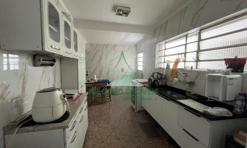 Sobrado à venda | 108m² | 2 dorm com armários | 2 vagas cobertas | Zona Norte