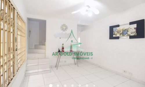 Casa à venda na Penha | 100m² | 2 dormitórios | Churrasqueira | Próx. Shopping e Metrô