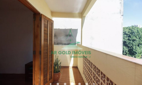 Casa à venda na Penha | 100m² | 2 dormitórios | Churrasqueira | Próx. Shopping e Metrô