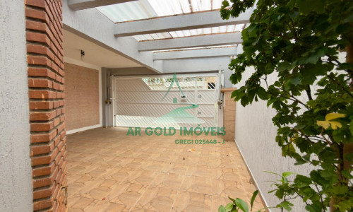 Sobrado à venda no Jd. N. Sra. do Carmo | 163m² | 2 suítes | Churrasqueira | 2 vagas