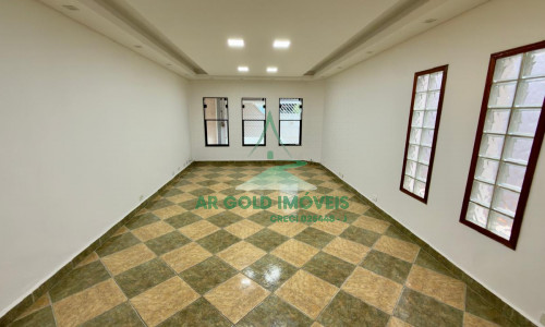 Sobrado à venda no Jd. N. Sra. do Carmo | 163m² | 2 suítes | Churrasqueira | 2 vagas