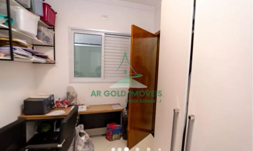 Sobrado à venda no Jardim Nordeste | 112m² | 3 dormitórios | 2 vagas | Praça Santa Quitéria