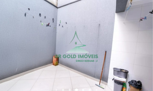 Sobrado à venda no Jardim Nordeste | 112m² | 3 dormitórios | 2 vagas | Praça Santa Quitéria