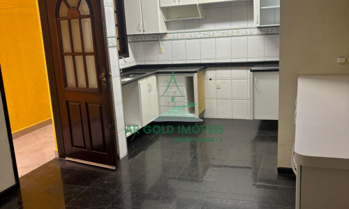 Casa em condomínio à venda | 129m² | 3 dorm | 3 vagas | Mobiliada | Fazenda Aricanduva