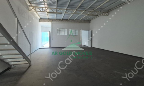 Galpão à venda na Vila Prudente | 460m² construídos | Trifásico | Acesso para caminhões