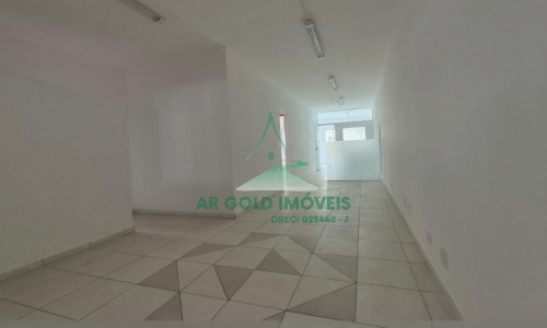 Galpão à venda na Vila Prudente | 460m² construídos | Trifásico | Acesso para caminhões