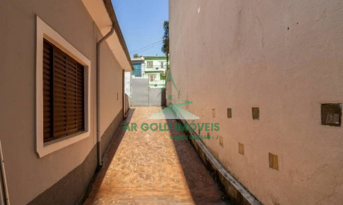 Casa térrea para locação em Perdizes | 400m² | 3 dormitórios | 3 vagas | Rua Piracuama