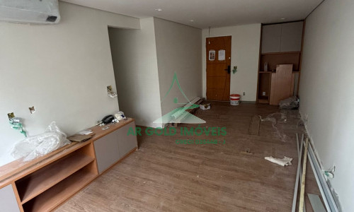 Apartamento à venda em Perdizes | 97,5 m² | 3 dormitórios (1 suíte) | 1 vaga | reforma impecável