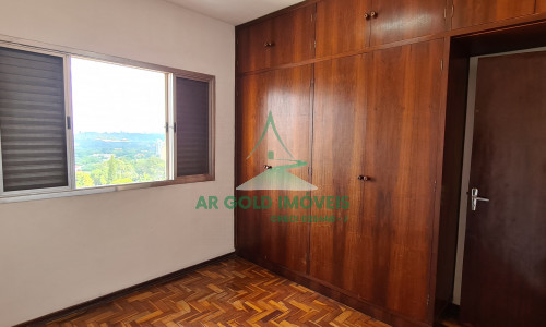 Casa à venda ou locação no Alto de Pinheiros | 231m² | 2 dormitórios | 2 vagas