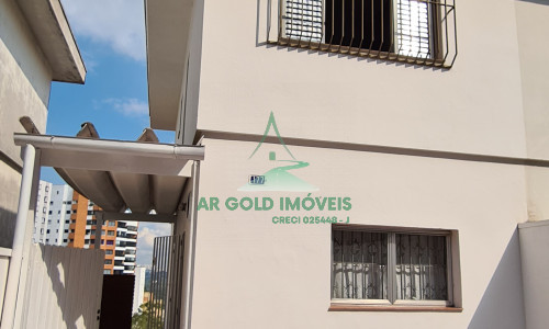 Casa à venda ou locação no Alto de Pinheiros | 231m² | 2 dormitórios | 2 vagas