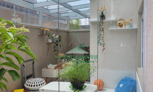 Apartamento à venda na Vila Romana | 3 dormitórios (1 suíte) | Varanda | 1 vaga | Lazer completo