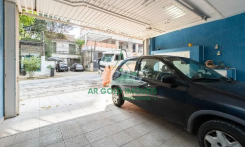 Sobrado à venda ou locação em Pinheiros | 314m² | 9 dormitórios | Salão comercial | 2 vagas