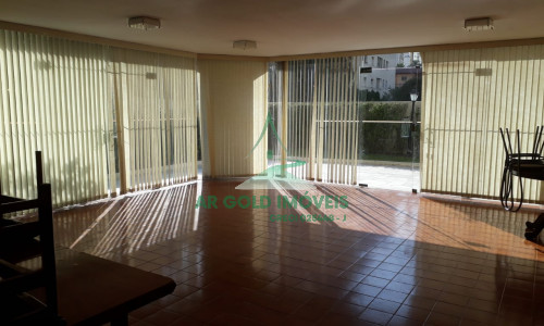 Apartamento à venda em Pinheiros | 160m² | Varanda | 3 banheiros + lavabo | 2 vagas