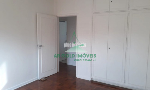 Apartamento à venda em Pinheiros | 160m² | Varanda | 3 banheiros + lavabo | 2 vagas