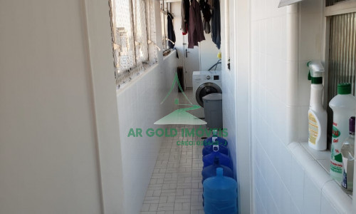 Apartamento à venda em Pinheiros | 160m² | Varanda | 3 banheiros + lavabo | 2 vagas