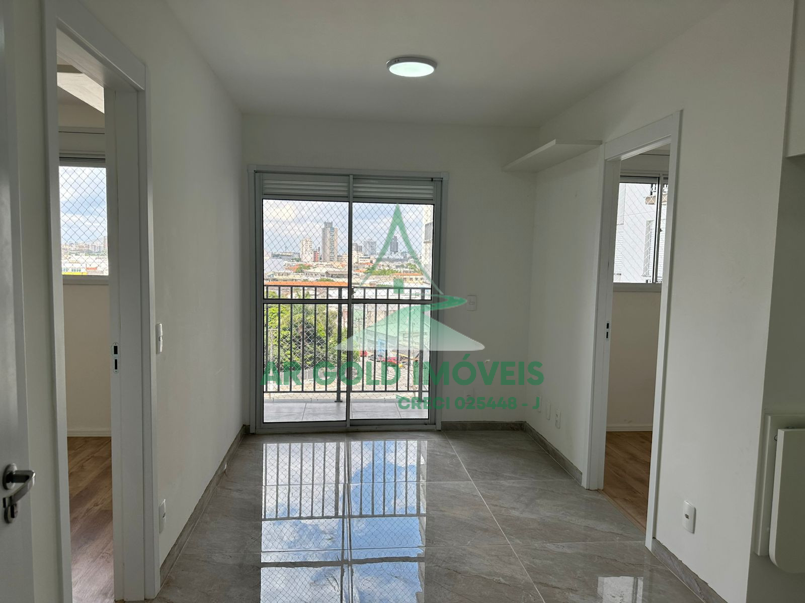Apartamento para locação na Barra Funda | 38m² | 2 dormitórios | Varanda | Prédio novo