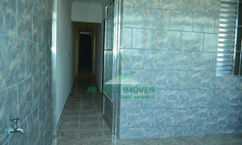 Imóvel com renda à venda | 3 casas no terreno | Jardim Ipanema | Excelente investimento