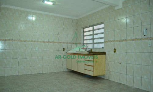 Imóvel com renda à venda | 3 casas no terreno | Jardim Ipanema | Excelente investimento