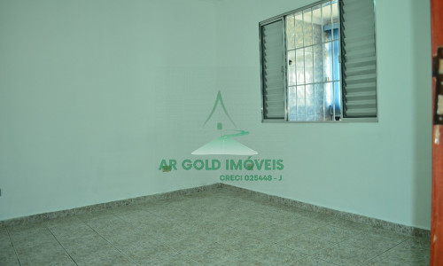 Imóvel com renda à venda | 3 casas no terreno | Jardim Ipanema | Excelente investimento