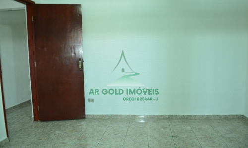 Imóvel com renda à venda | 3 casas no terreno | Jardim Ipanema | Excelente investimento