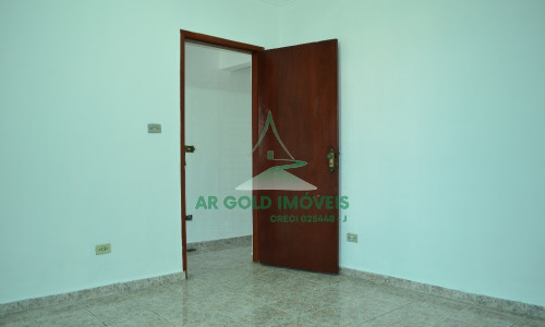 Imóvel com renda à venda | 3 casas no terreno | Jardim Ipanema | Excelente investimento