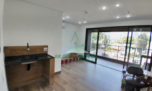Sala comercial para locação no Butantã | 29,3m² | Varanda envidraçada | Rua Eng. Bianor