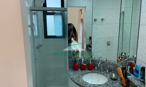 Apartamento de alto padrão à venda no Pacaembu | 230m² | 3 suítes | 4 vagas | Rua Traipu