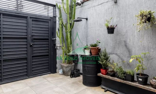 Casa à venda na Lapa | 3 dormitórios | 1 vaga | Quintal e churrasqueira | Próx. CPTM