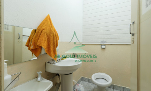 Prédio comercial à venda ou locação no Pacaembu | 375m² | 5 vagas | Av. Pacaembu