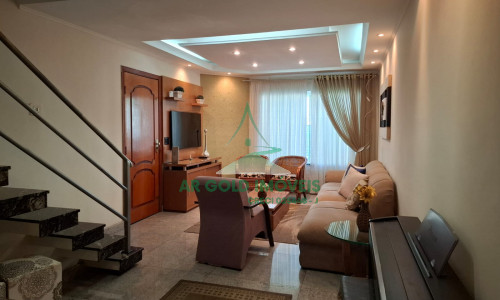 Sobrado à venda no Jardim Têxtil | 3 suítes | 6 vagas | 216m² | Churrasqueira | Energia solar