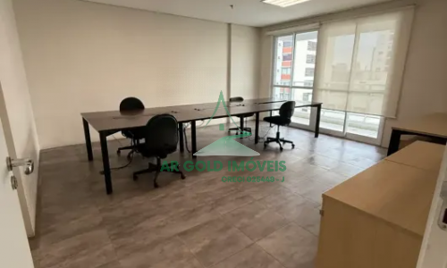 Conjunto comercial para locação em Pinheiros | 100m² | Andar alto | Mobiliado | 4 vagas | Próx. Metr