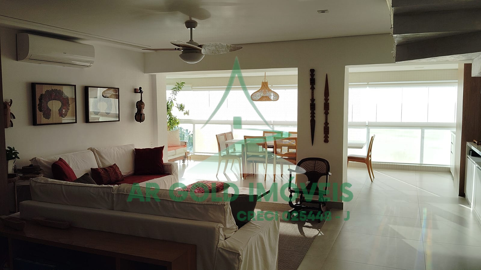 Cobertura à venda na Riviera | 5 suítes | Piscina privativa | Pé na areia