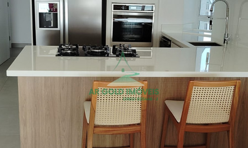 Cobertura à venda na Riviera | 5 suítes | Piscina privativa | Pé na areia