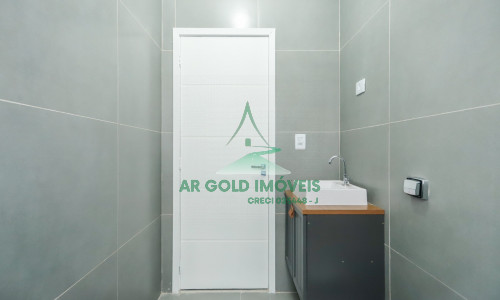 Casa térrea à venda no Parque São Domingos | 2 dorms | 2 vagas | 129m²