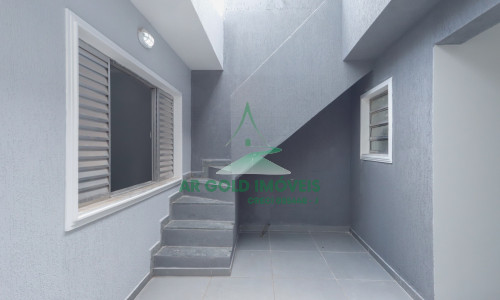 Casa térrea à venda no Parque São Domingos | 2 dorms | 2 vagas | 129m²