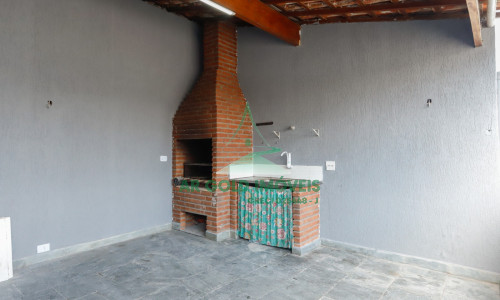 Casa térrea à venda no Parque São Domingos | 2 dorms | 2 vagas | 129m²