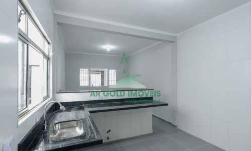 Casa térrea à venda no Parque São Domingos | 2 dorms | 2 vagas | 129m²