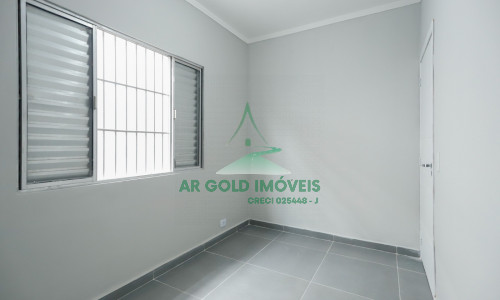 Casa térrea à venda no Parque São Domingos | 2 dorms | 2 vagas | 129m²