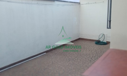 Casa térrea à venda no Parque São Domingos | 2 dormitórios | Edícula | Quintal | 1 vaga